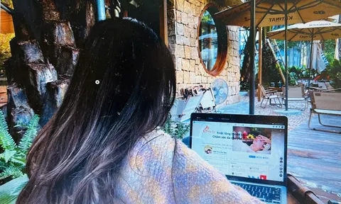 Ngồi cà phê Cô gái ở Hà Nội vẫn kiếm... nghìn USD mỗi tháng